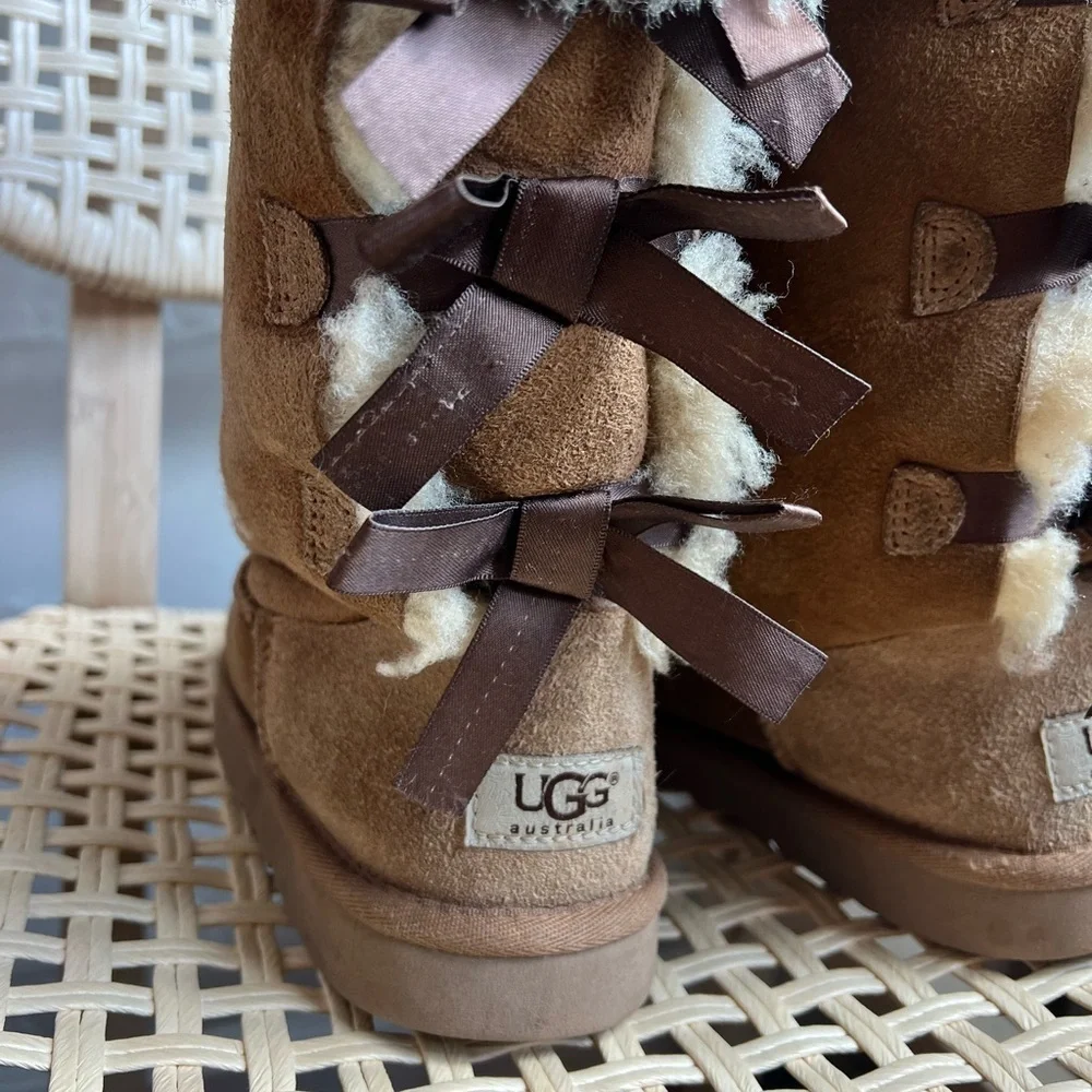 UGG Australia Bailey Bow Tall Boots Women’s 4 / Youth 3 Brown Sheepskin Winter